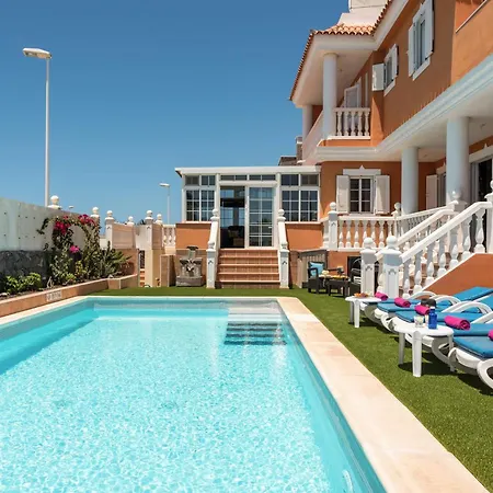 Naranja Mit Beheiztem Pool Und Meerblick Prázdninový dům *
